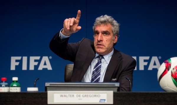 директор ФИФА по связям с общественностью Вальтер Де Грегорио