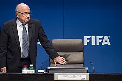 Президент ФИФА Йозеф Блаттер покидает свой пост
