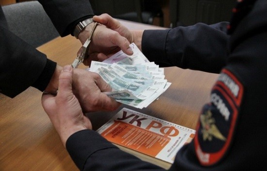 За взятку арестован следователь в Тверской области фото 2