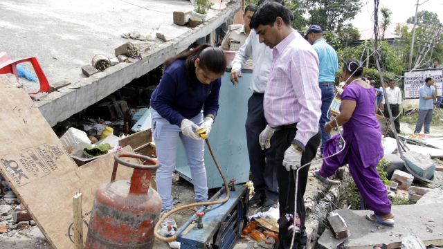 44 человека погибли в Индии из-за взрыва газового баллона в ресторане