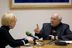 Горбачев: «Мне стыдно за Путина и Медведева»