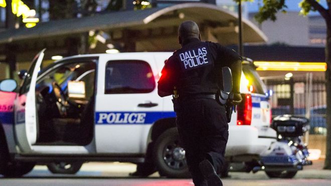 Даллас: в ходе протестов убиты четыре полицейских