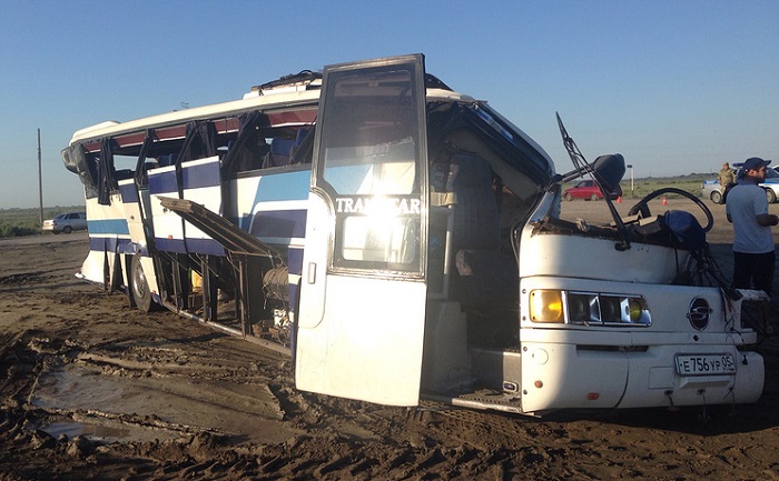 Трагедия в Дагестане: автобус столкнулся с прицепом «КамАЗа», 9 человек погибли