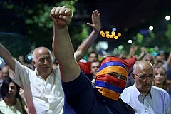 Кто толкает Армению на «кромку хаоса»?