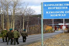 Норвежцы обкидали камнями российскую границу