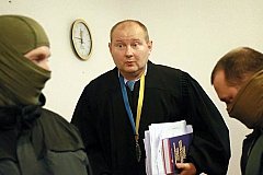 Киевский судья скрывается в Крыму