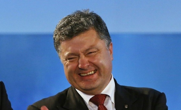 Переводы на Украину теперь возможны только через банк Порошенко фото 2