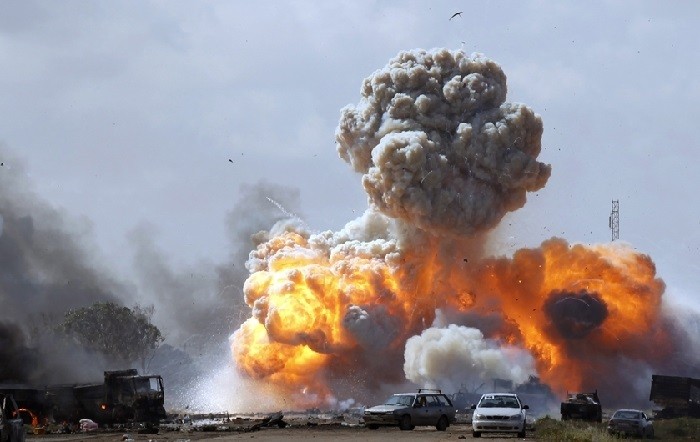 Мощный взрыв прогремел на сборе командиров ИГ в Мосуле фото 2