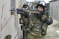 В Ингушетии в одном из домов силовики заблокировали боевиков