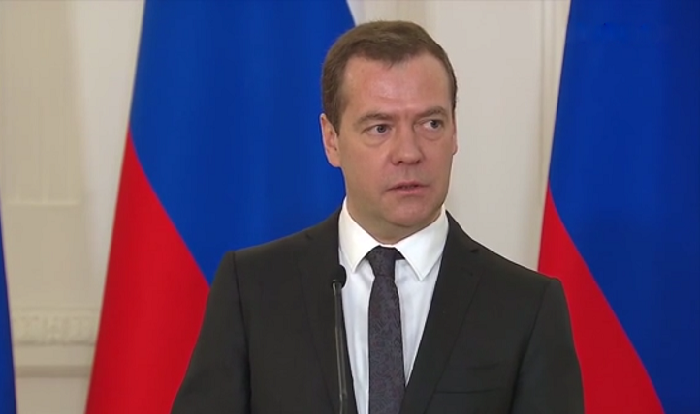 Медведев: «денег, как известно, нет» фото 2