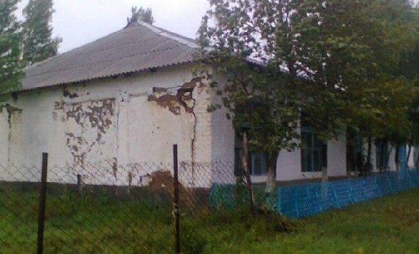 Перед новым учебным годом в дагестанском селе Теречное начало разрушаться здание школы фото 2