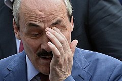 Абдулатипов написал заявление об уходе с поста главы Дагестана