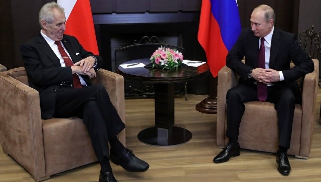 Президент России Владимир Путин и президент Чехии Милош Земан во время встречи. 21 ноября 2017. Фото: ria.ru