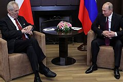 Земана не устраивают как антироссийские санкции ЕС, так и ответные России