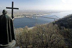 Памятник князю Владимиру в Киеве хотят поменять на памятник «жертвам крещения Руси 990 года»