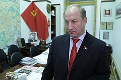 Депутат Рашкин подал иск в суд на Мутко