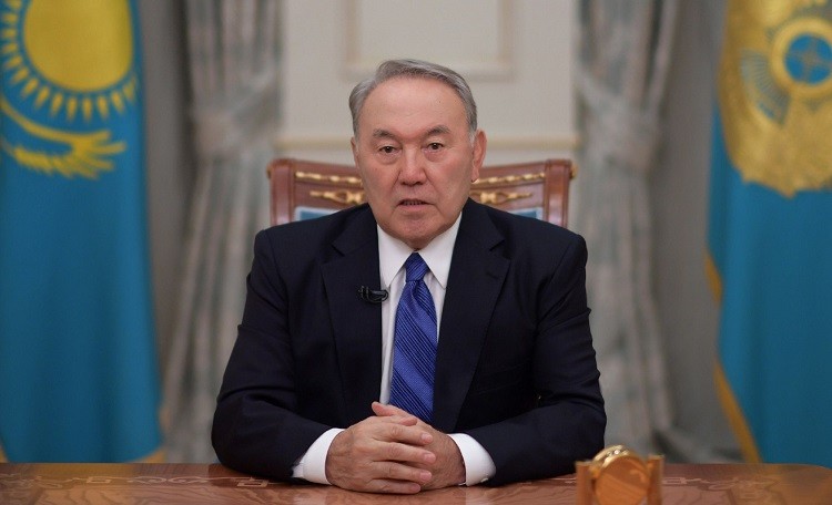 Бессменный Назарбаев сложил полномочия президента Казахстана фото 2