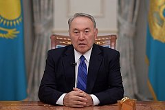 Бессменный Назарбаев сложил полномочия президента Казахстана