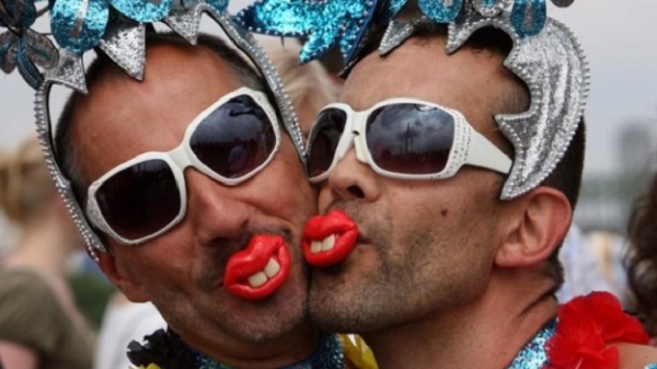Канадские ученые теперь знают как мужчины становятся геями