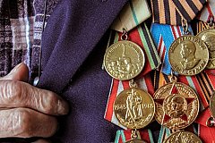 К 75-летию Победы московским ветеранам выплатят по 100 тысяч рублей.