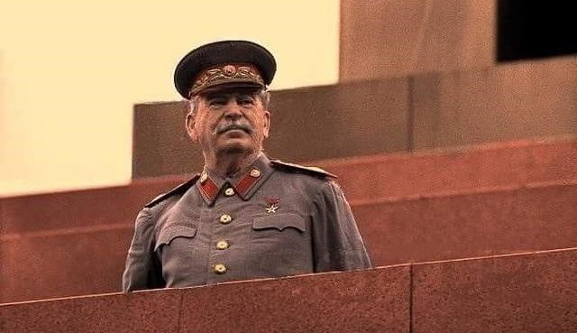Путин: Сталин не опозорил себя встречей с Гитлером. фото 2