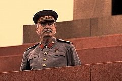Путин: Сталин не опозорил себя встречей с Гитлером.