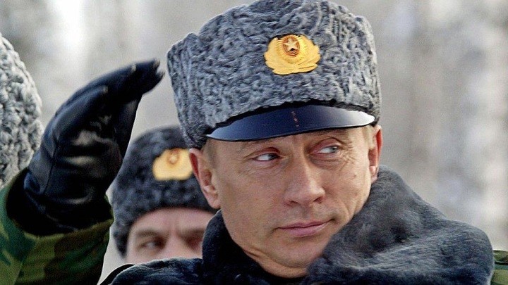 Генералам Армии России запретили носить каракулевые шапки. фото 2