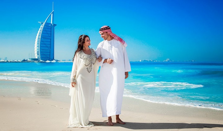 В Арабских Эмиратах теперь можно сожительствовать без брака и пить алкоголь