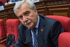 Депутат парламента Армении призвал «принять капитуляцию» и начать диалог с Азербайджаном
