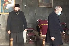 В Армении священник не пожал руку Пашиняну